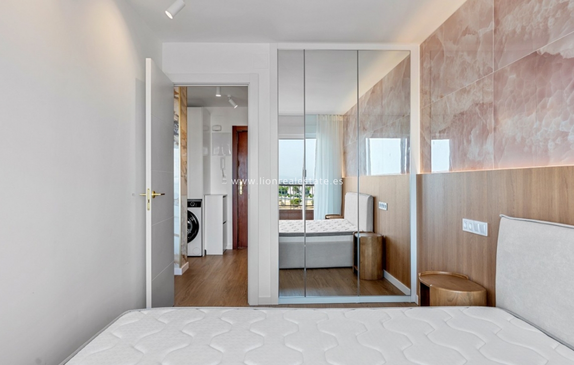 Reventa - Apartamento / piso - Orihuela Costa - Punta Prima