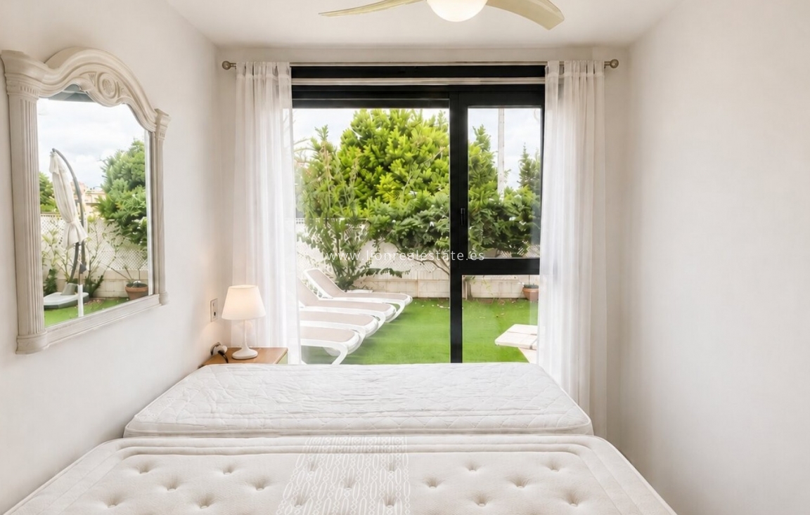 Reventa - Apartamento / piso - Orihuela Costa - Punta Prima