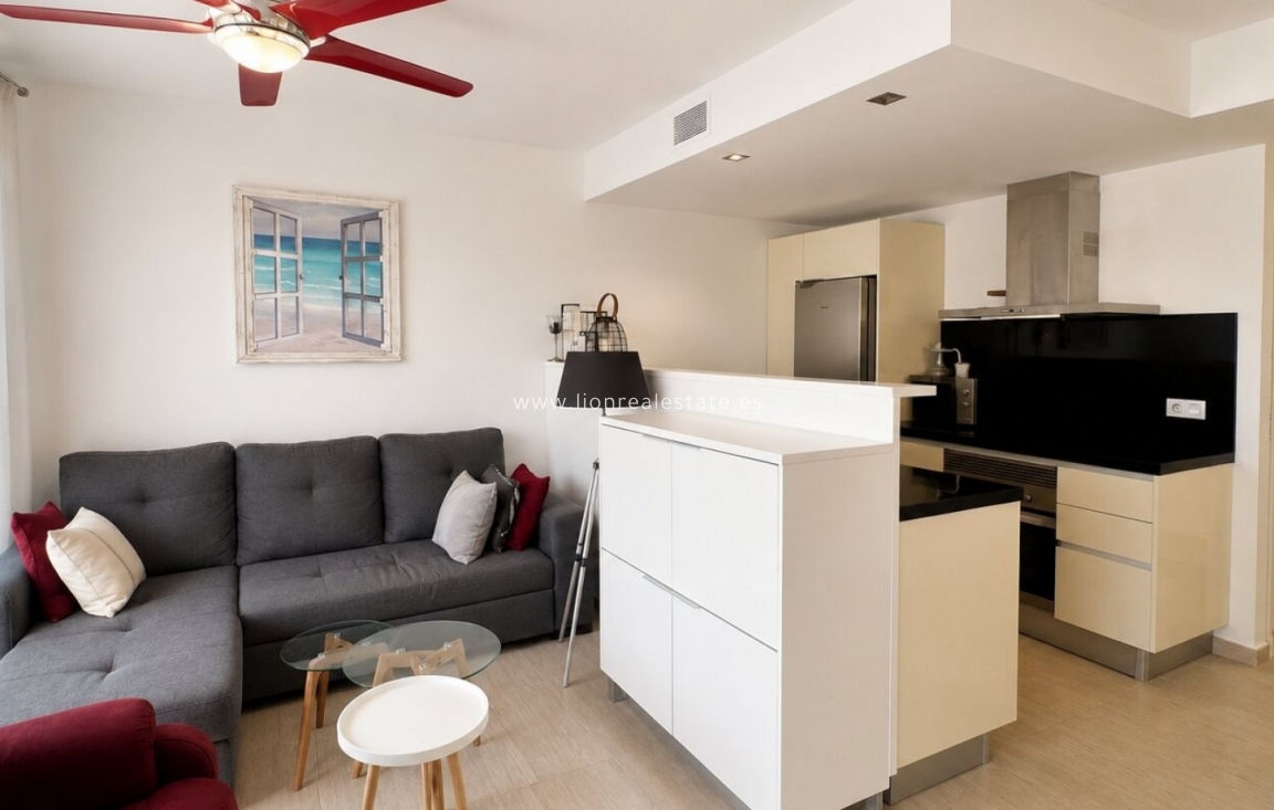 Reventa - Apartamento / piso - Orihuela Costa - Punta Prima