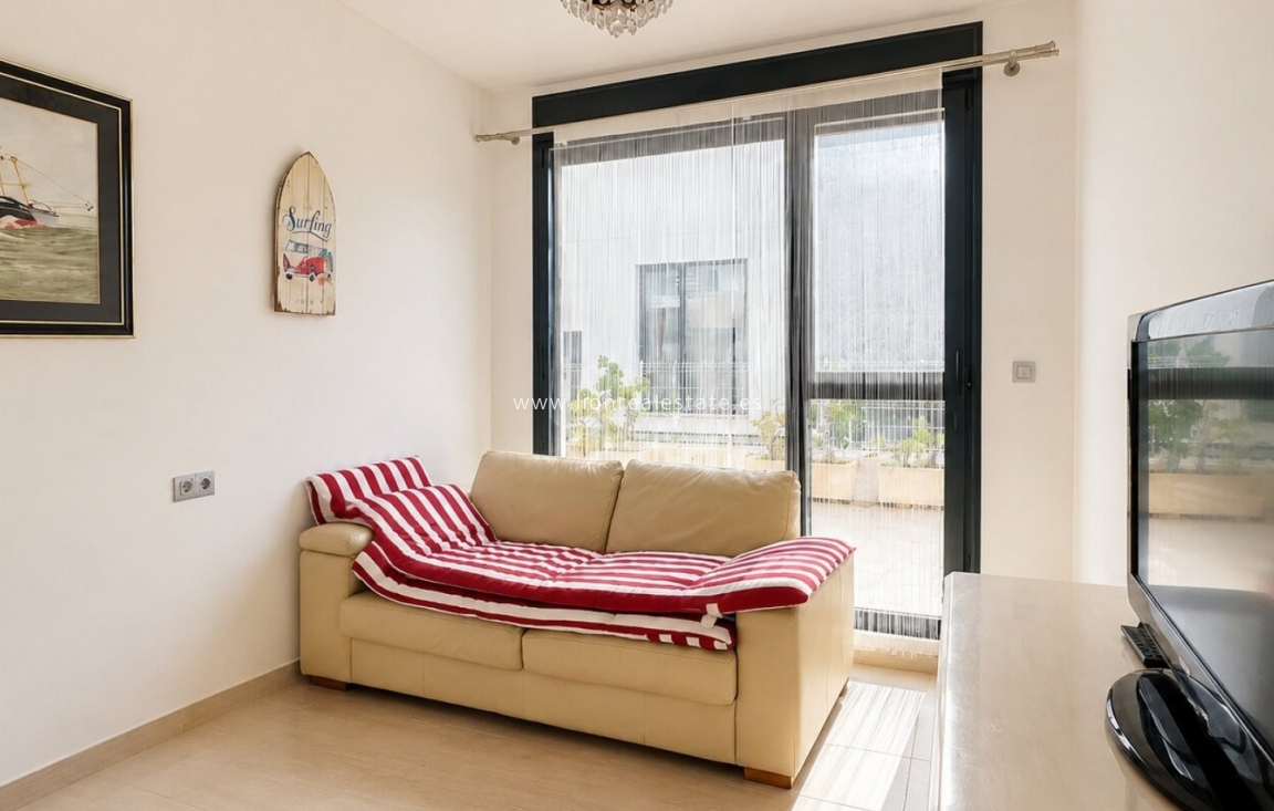 Reventa - Apartamento / piso - Orihuela Costa - Punta Prima