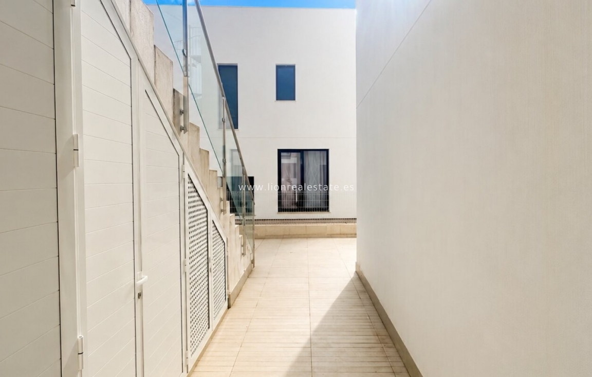 Reventa - Apartamento / piso - Orihuela Costa - Punta Prima