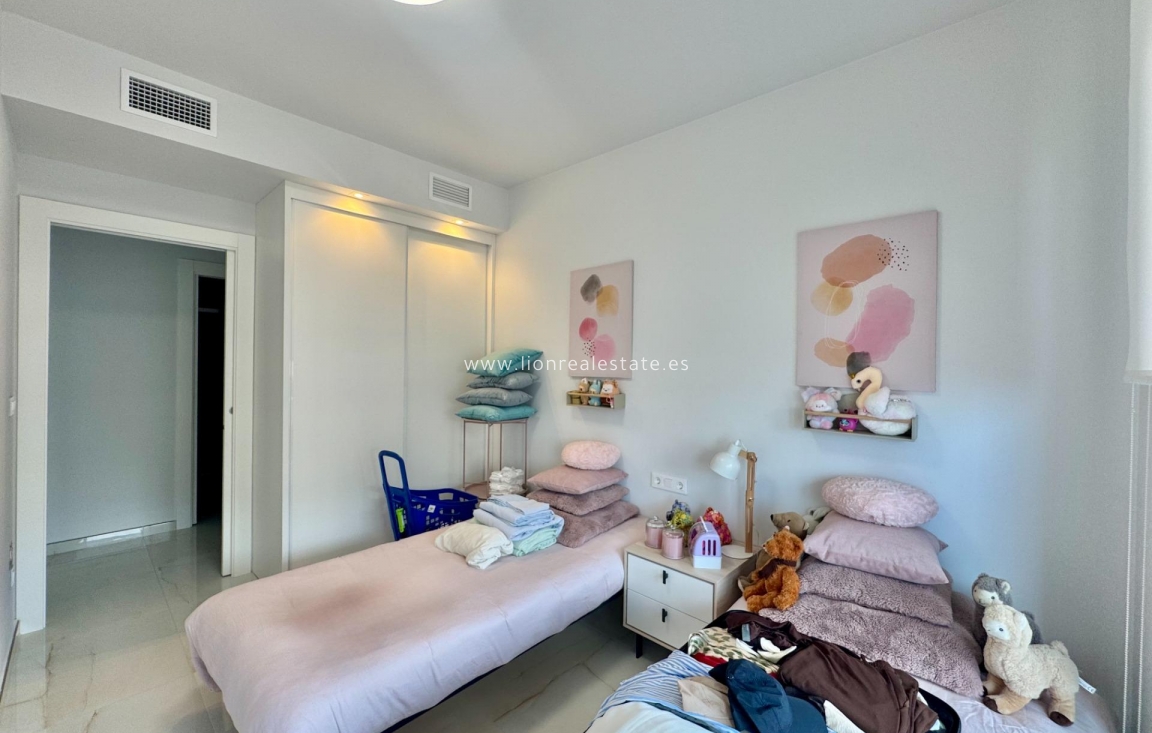 Reventa - Apartamento / piso - Orihuela Costa - Punta Prima