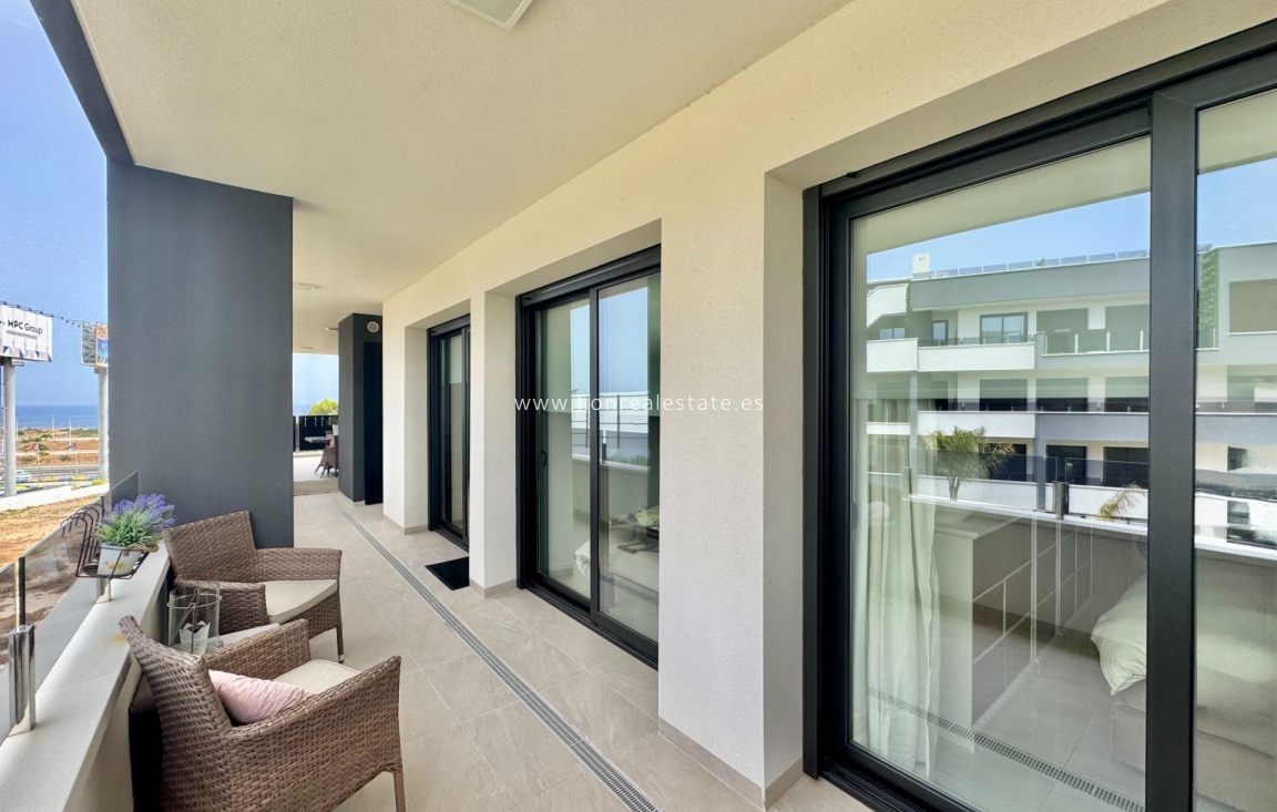 Reventa - Apartamento / piso - Orihuela Costa - Punta Prima