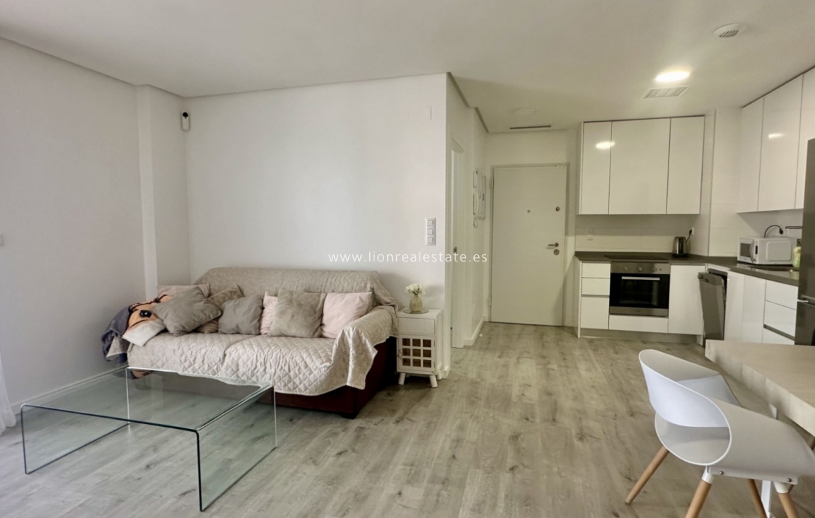 Reventa - Apartamento / piso - Orihuela Costa - Villamartín