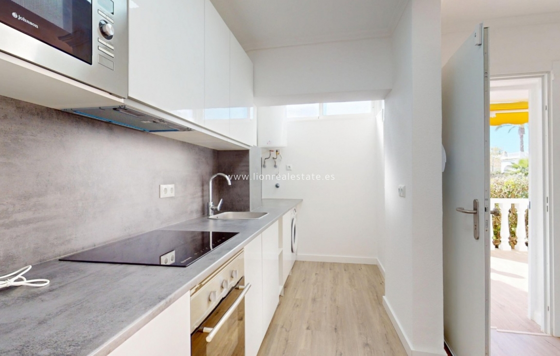 Reventa - Apartamento / piso - Orihuela Costa - Villamartín