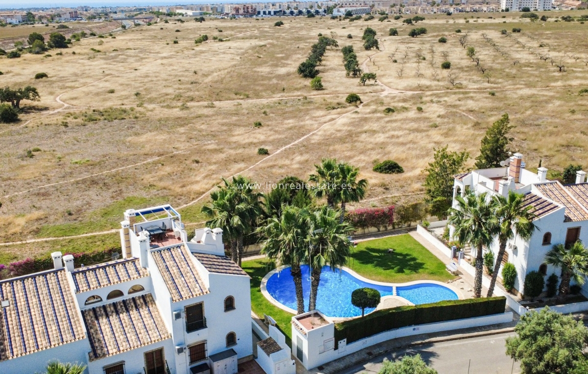 Reventa - Apartamento / piso - Orihuela Costa - Villamartín
