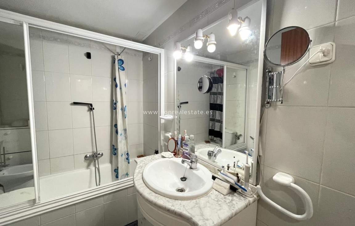 Reventa - Apartamento / piso - Punta Prima