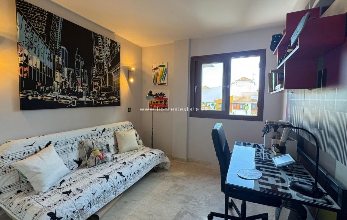 Reventa - Apartamento / piso - Punta Prima