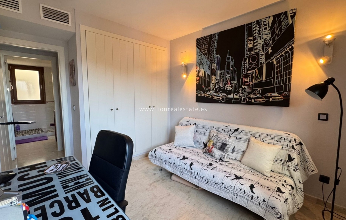 Reventa - Apartamento / piso - Punta Prima