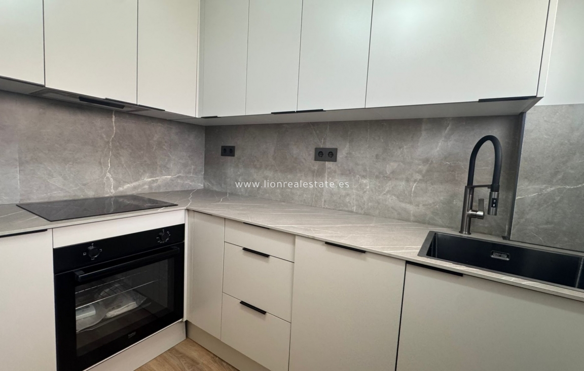 Reventa - Apartamento / piso - Punta Prima