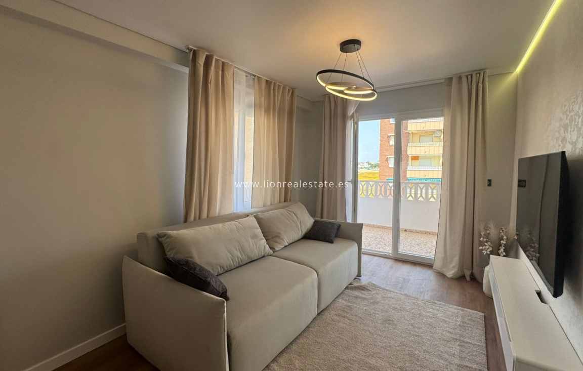 Reventa - Apartamento / piso - Punta Prima