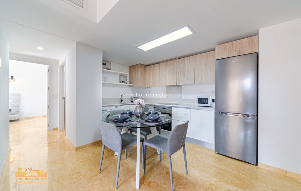 Reventa - Apartamento / piso - Punta Prima