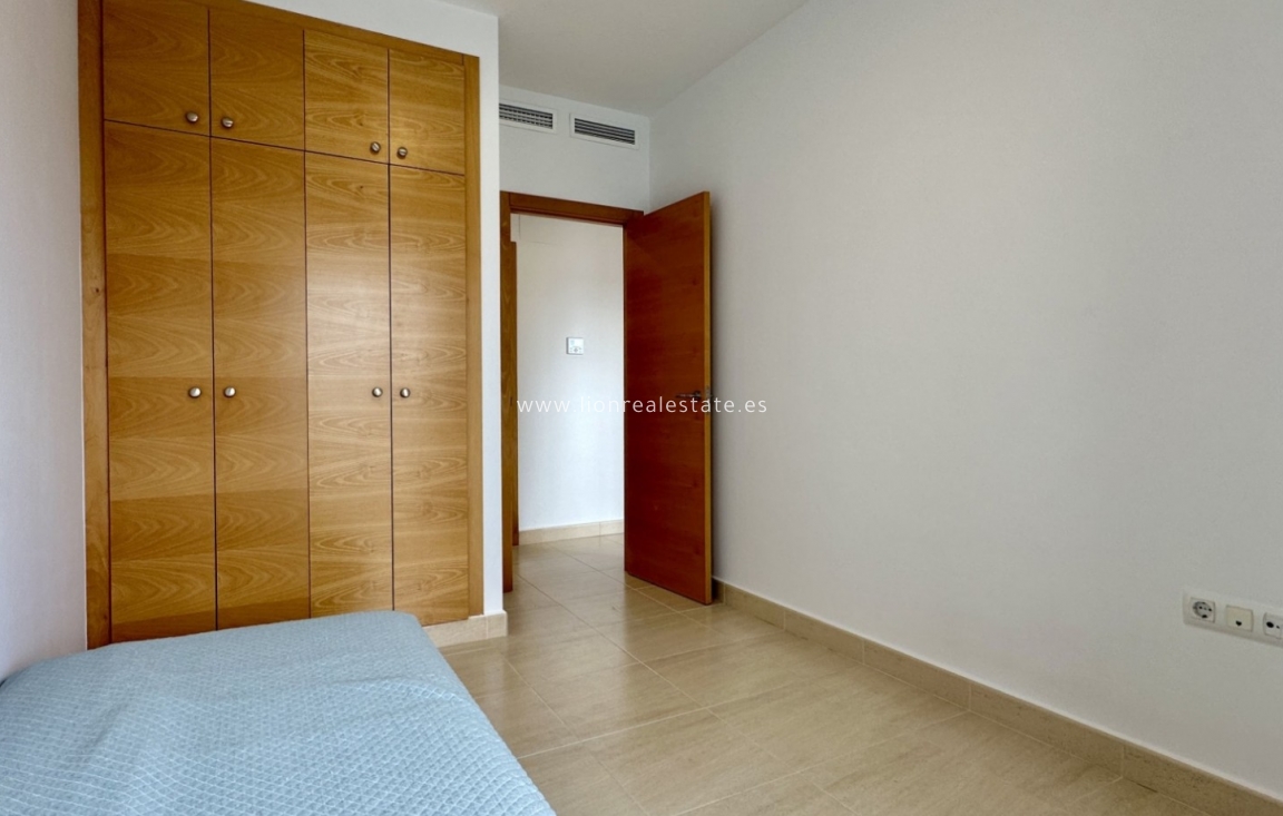 Reventa - Apartamento / piso - San Miguel de Salinas