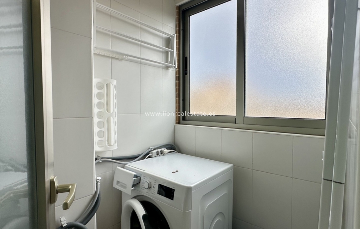 Reventa - Apartamento / piso - San Miguel de Salinas