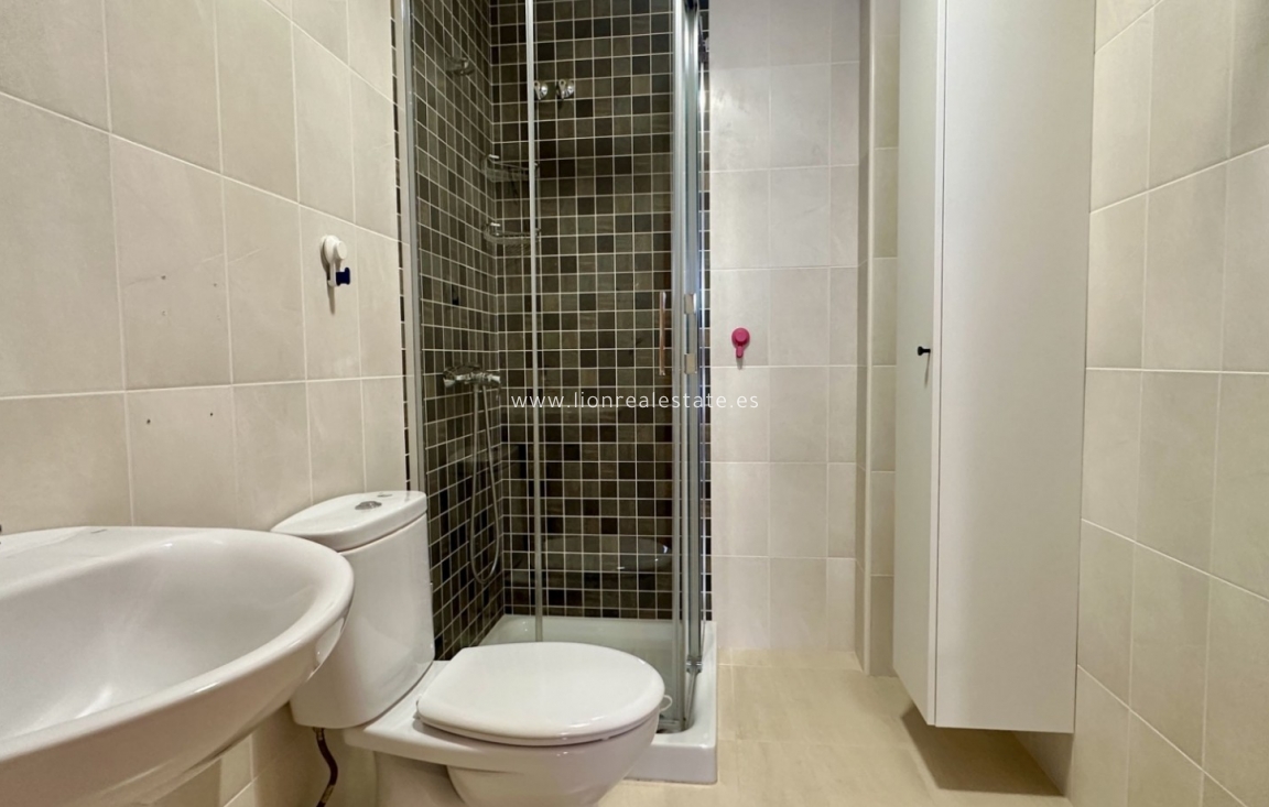 Reventa - Apartamento / piso - San Miguel de Salinas