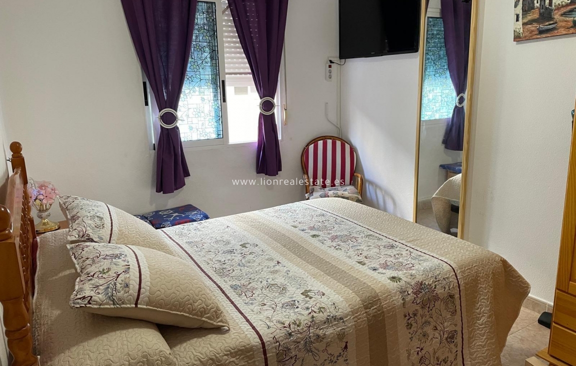 Reventa - Apartamento / piso - Torrevieja - Centro