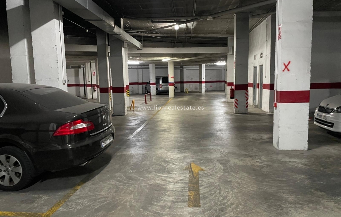 Reventa - Apartamento / piso - Torrevieja - Centro