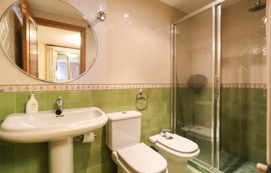 Reventa - Apartamento / piso - Torrevieja - Centro