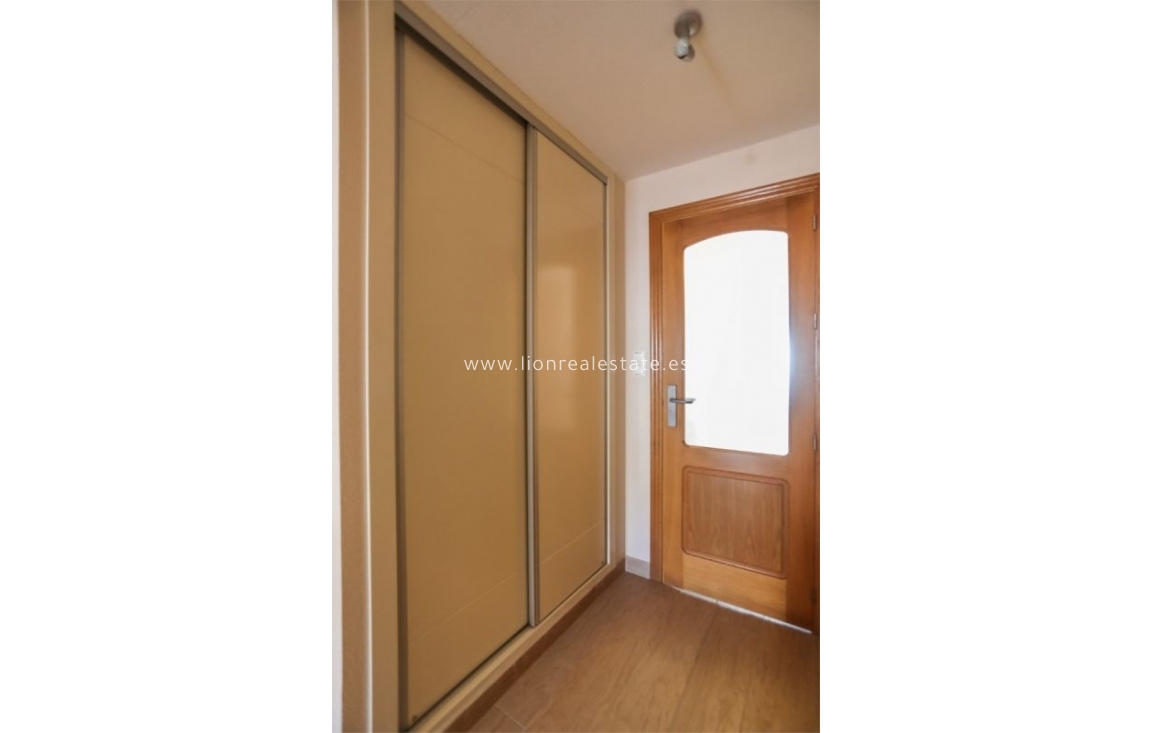 Reventa - Apartamento / piso - Torrevieja - Centro