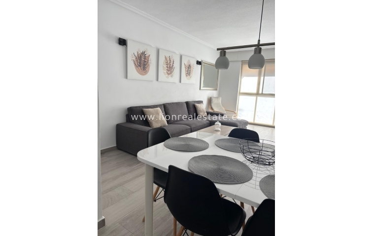 Reventa - Apartamento / piso - Torrevieja - Centro