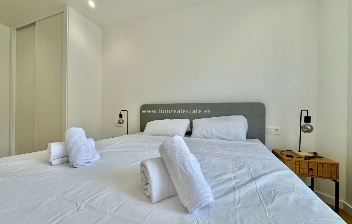 Reventa - Apartamento / piso - Torrevieja - Centro
