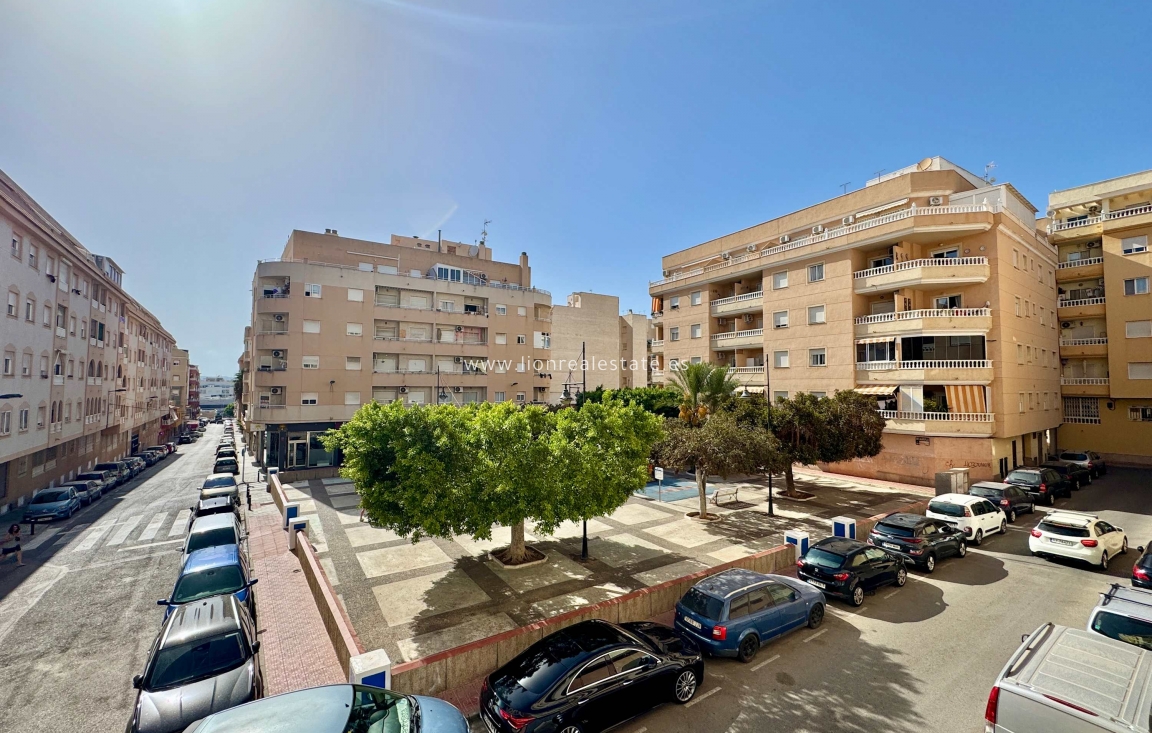 Reventa - Apartamento / piso - Torrevieja - Centro