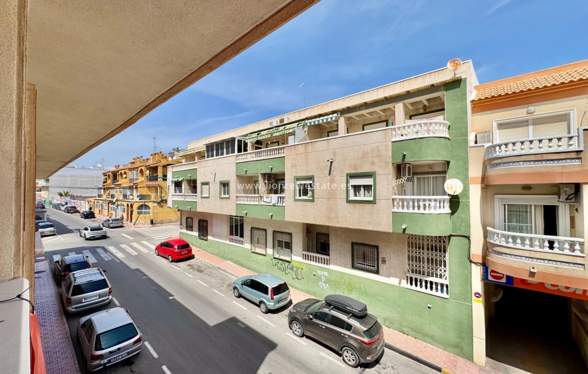 Reventa - Apartamento / piso - Torrevieja - Centro