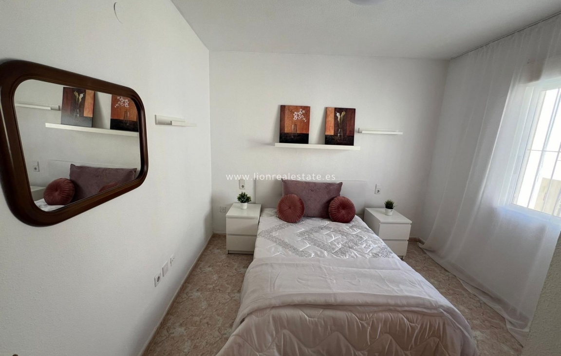 Reventa - Apartamento / piso - Torrevieja - Centro