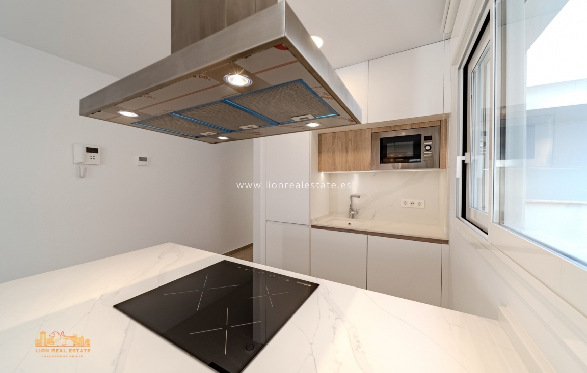 Reventa - Apartamento / piso - Torrevieja - Los Locos