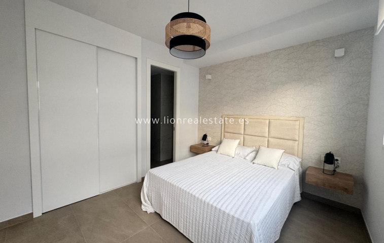 Reventa - Apartamento / piso - Torrevieja - Los Locos
