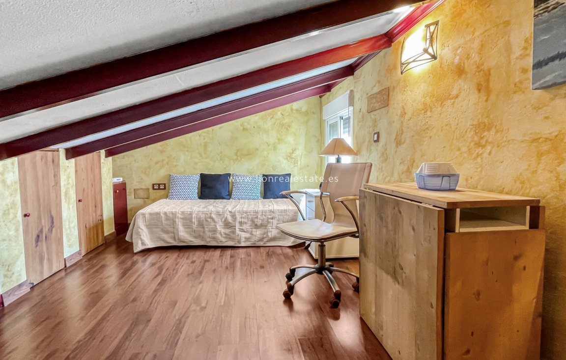 Reventa - Apartamento / piso - Torrevieja - Mar Azul