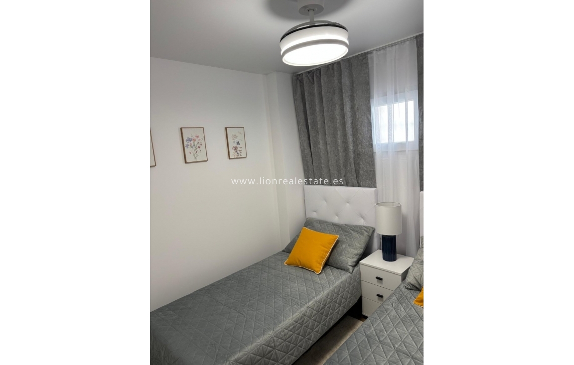 Reventa - Apartamento / piso - Torrevieja - Nueva Torrevieja - Aguas Nuevas