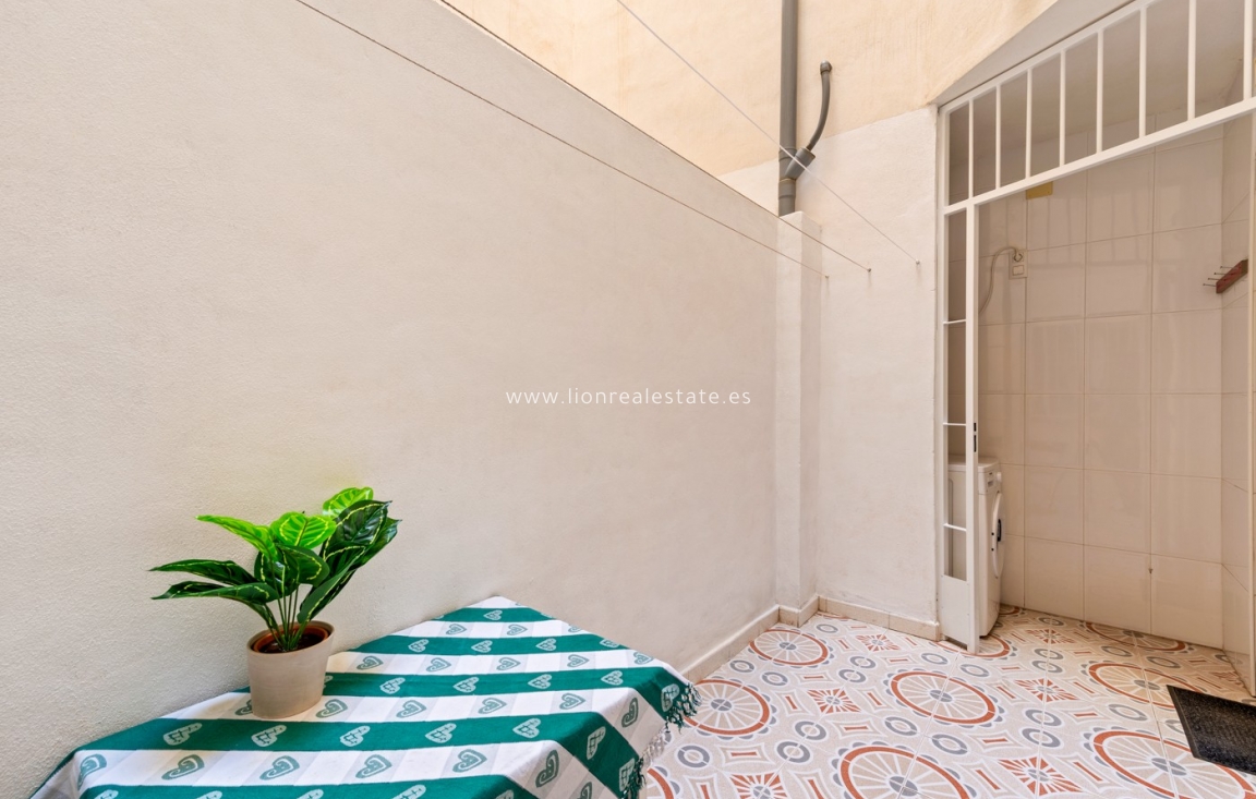 Reventa - Apartamento / piso - Torrevieja - Parque de las Naciones