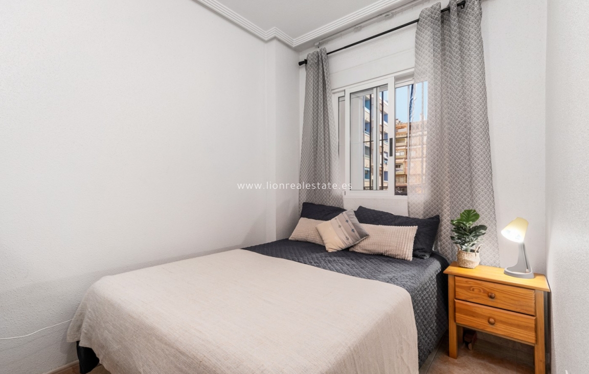 Reventa - Apartamento / piso - Torrevieja - Parque de las Naciones