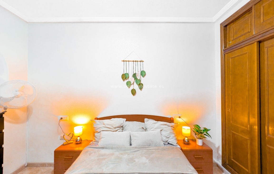 Reventa - Apartamento / piso - Torrevieja - Parque de las Naciones