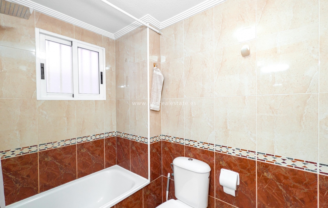 Reventa - Apartamento / piso - Torrevieja - Parque de las Naciones