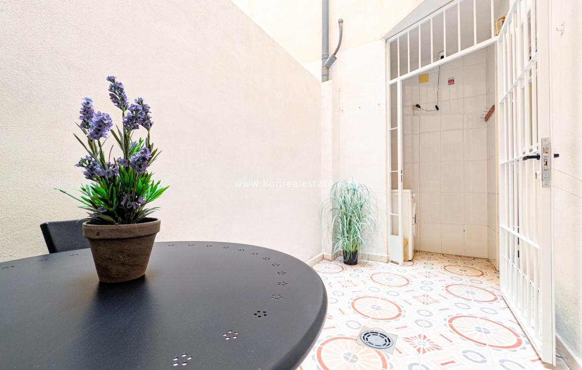 Reventa - Apartamento / piso - Torrevieja - Parque de las Naciones