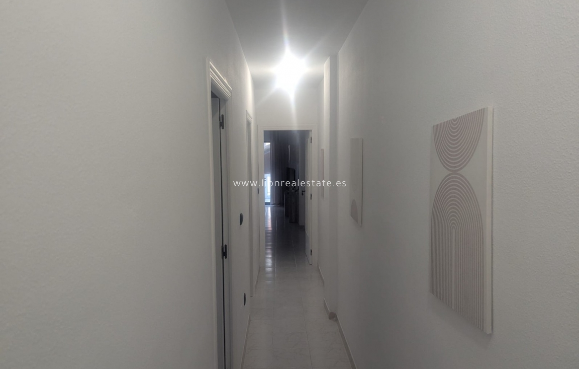 Reventa - Apartamento / piso - Torrevieja - Playa de los Locos