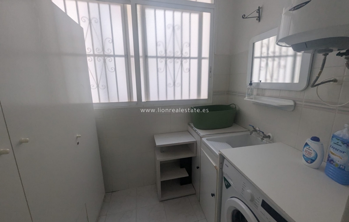 Reventa - Apartamento / piso - Torrevieja - Playa de los Locos