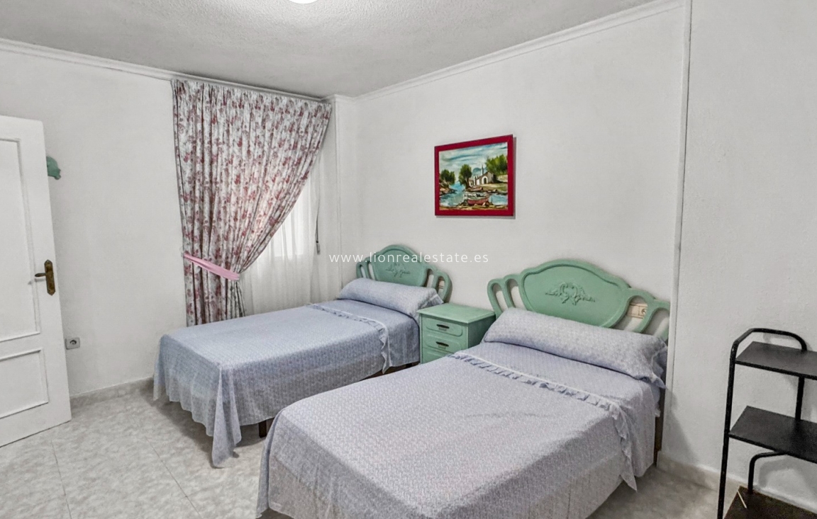 Reventa - Apartamento / piso - Torrevieja - Playa de los Locos