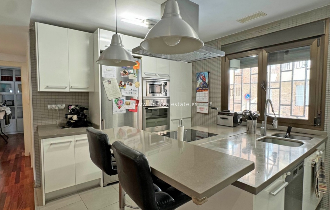 Reventa - Apartamento / piso - Torrevieja - Playa del Cura