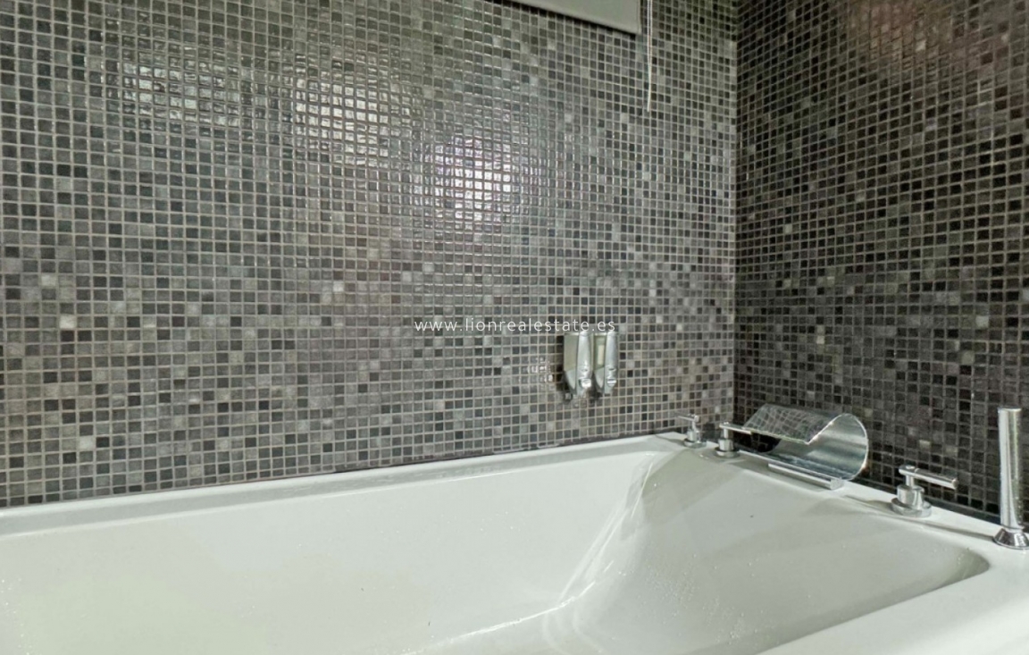 Reventa - Apartamento / piso - Torrevieja - Playa del Cura