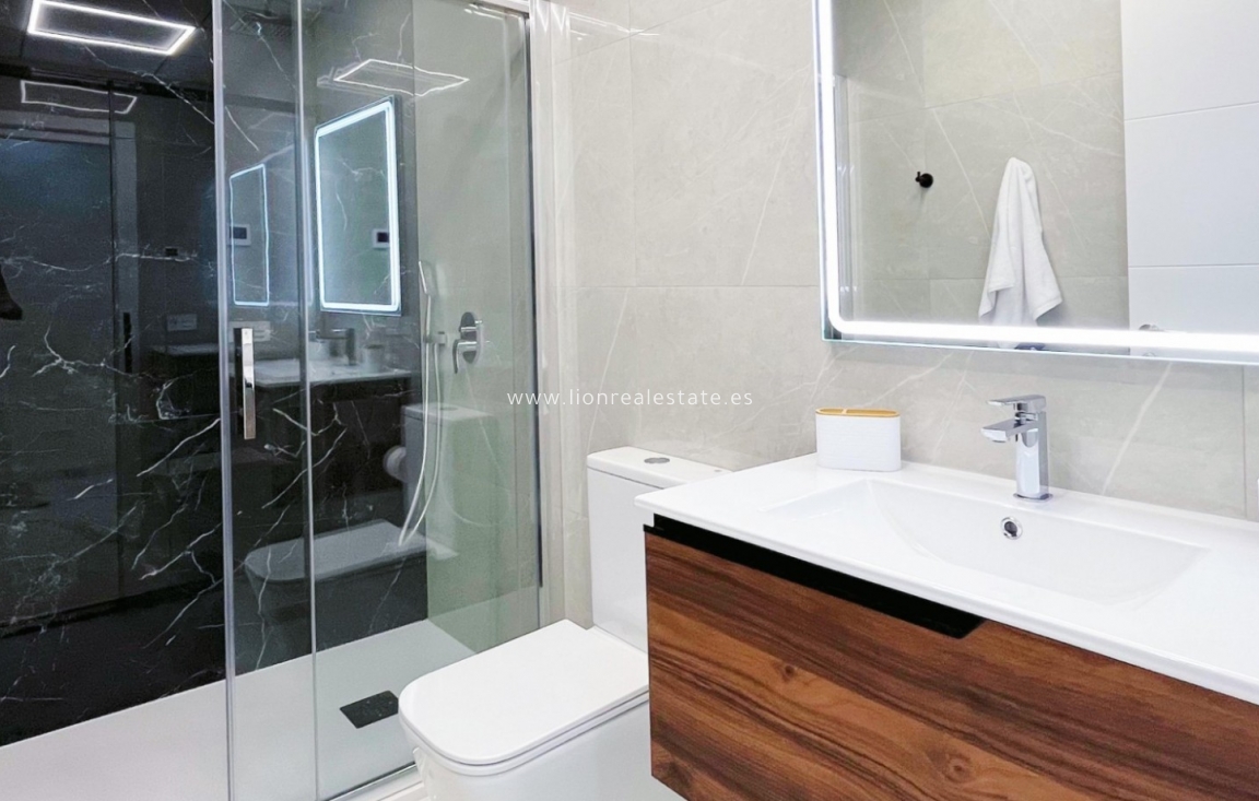 Reventa - Apartamento / piso - Torrevieja - Playa del Cura