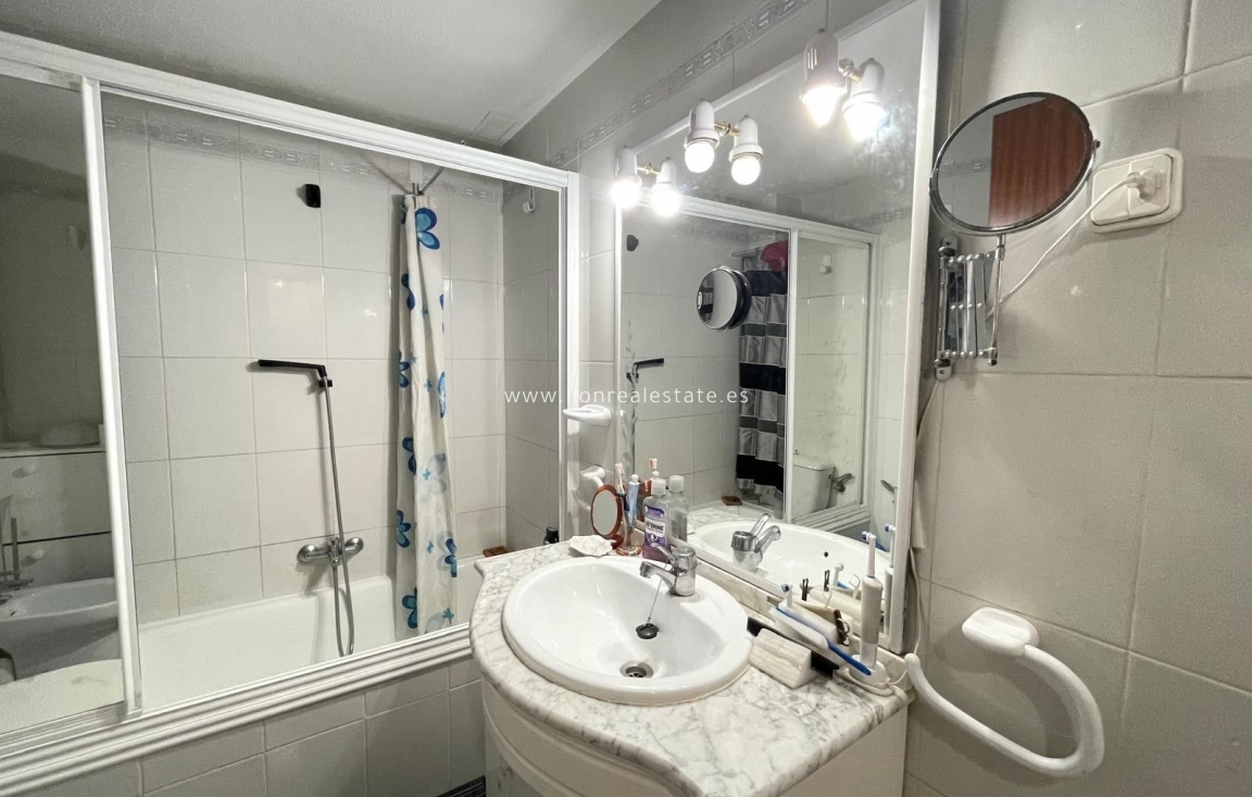 Reventa - Apartamento / piso - Torrevieja - Punta Prima