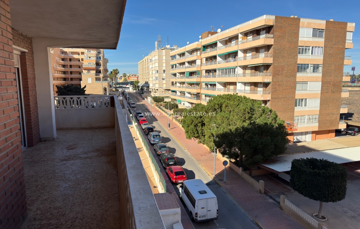 Reventa - Apartamento / piso - Torrevieja - Punta Prima