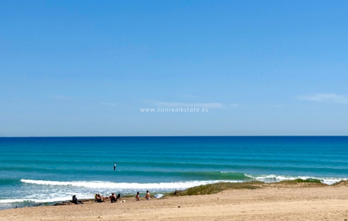 Reventa - Apartamento / piso - Torrevieja - Torrelamata - La Mata