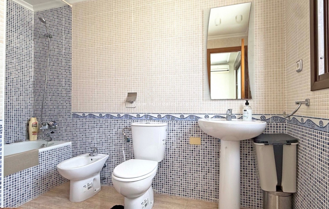 Reventa - Apartamento / piso - Torrevieja