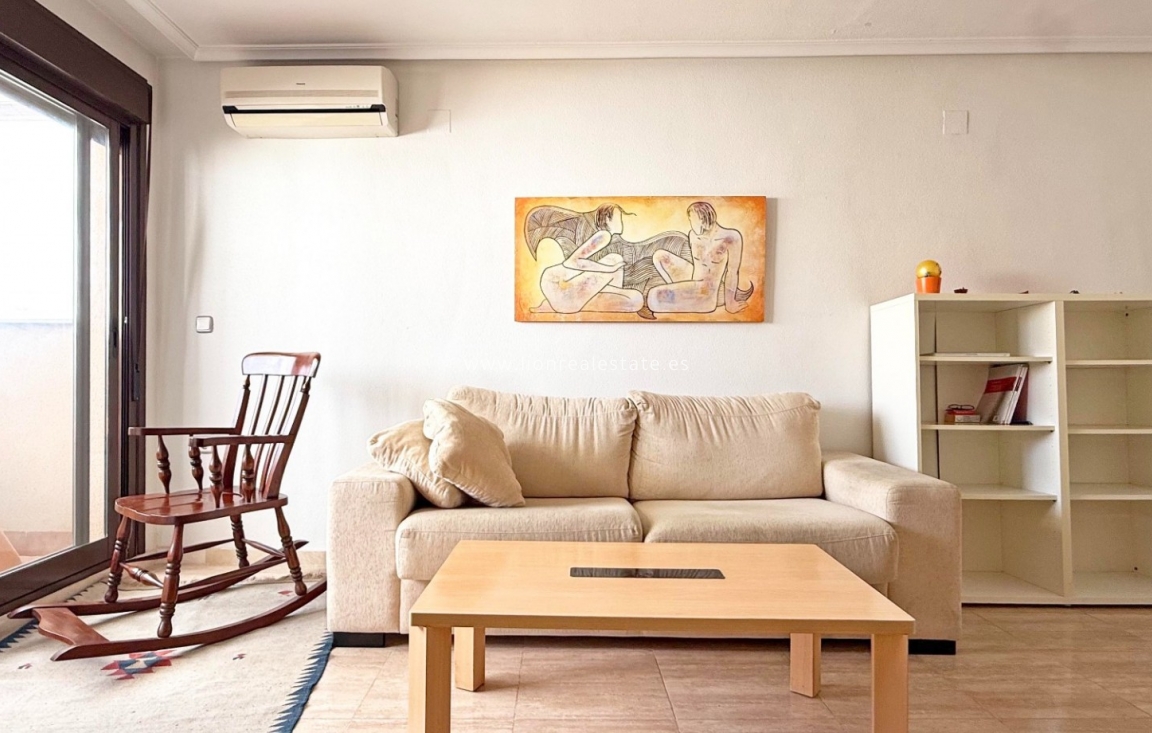 Reventa - Apartamento / piso - Torrevieja