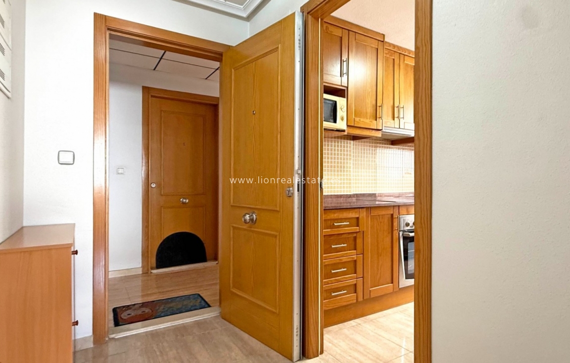 Reventa - Apartamento / piso - Torrevieja