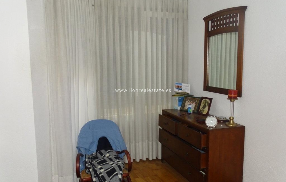 Reventa - Apartamento / piso - Torrevieja